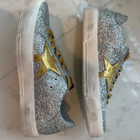 Golden Gooses NWT never worn - Picture 2 of 8